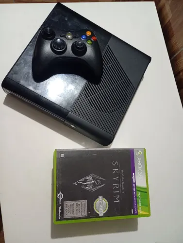 Xbox 360 Super Slim