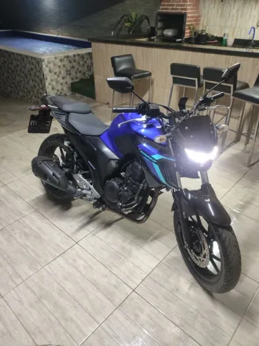 Fazer 250