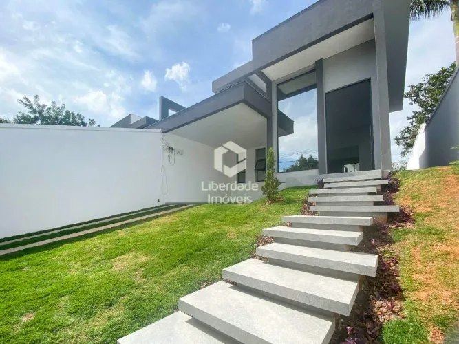 Casa à venda no Trevo, Belo Horizonte, com 4 quartos 4 vagas