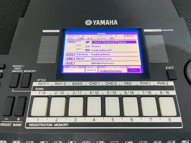 Teclado yamaha s550