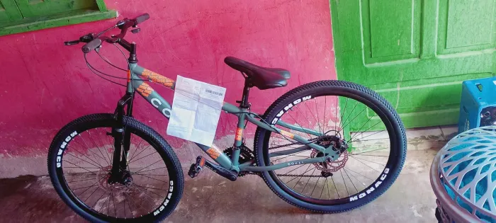 Bicicleta novinha, nunca usada com nota fiscal, aceito troca