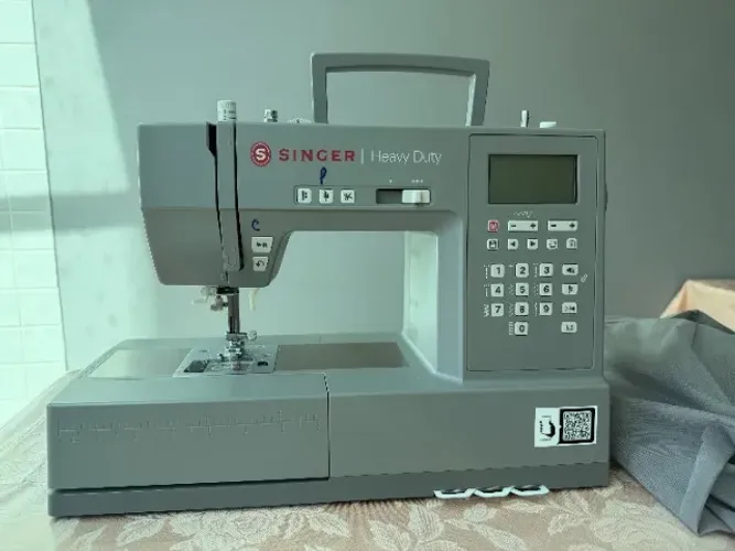 Máquina de costura Singer