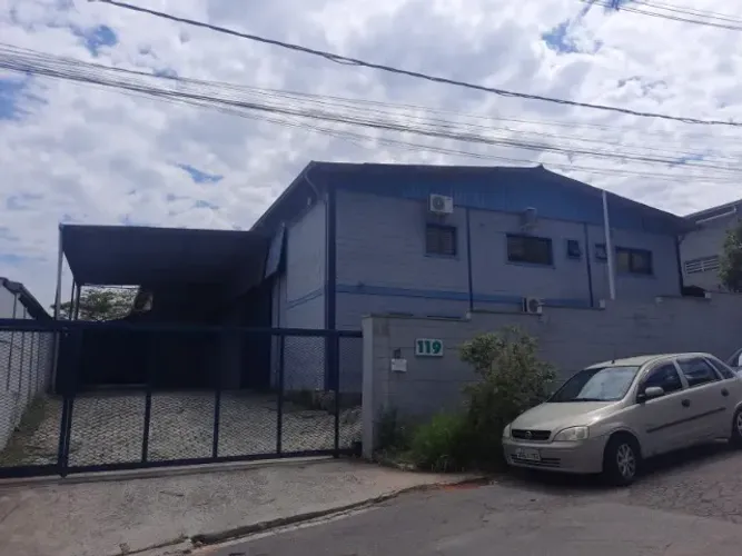 Aluguel Galpão/Deposito 750 metros bairro Vista Alegre Campo Limpo Plta