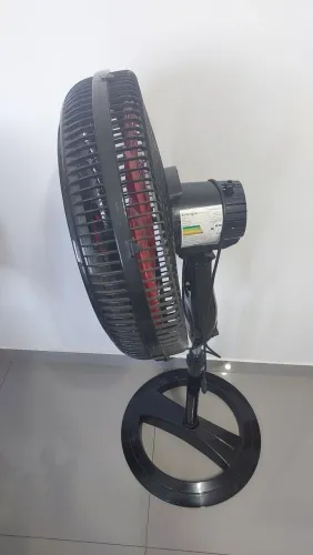 Ventilador com base