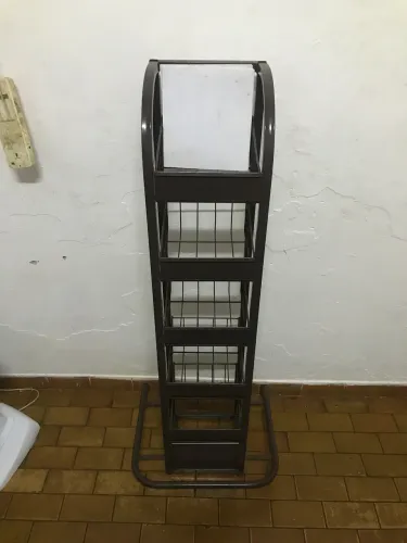Armário com divisórias