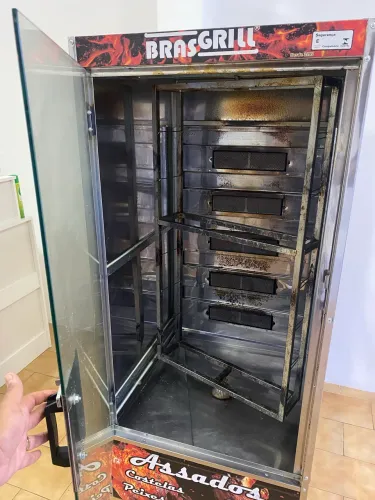 Máquina de Assar frango, costela etc.