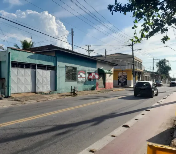 Linda casa à venda no bairro Santana com ponto comercial!