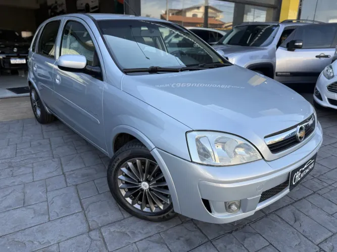 Chevrolet Corsa Hat. Premium 1.4 8V Econoflex 5P 2009