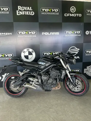 TRIUMPH STREET TRIPLE S 2018