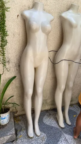 Manequim feminino