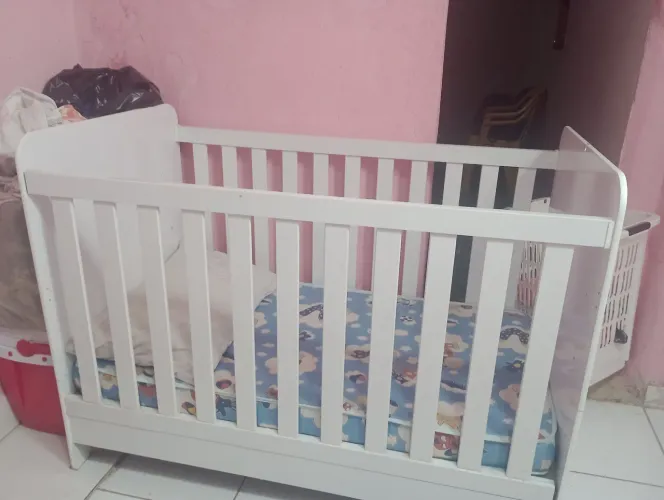 Berço vendo ou troco
