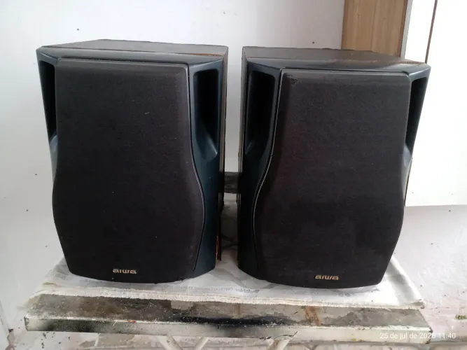 Par de caixa Aiwa 