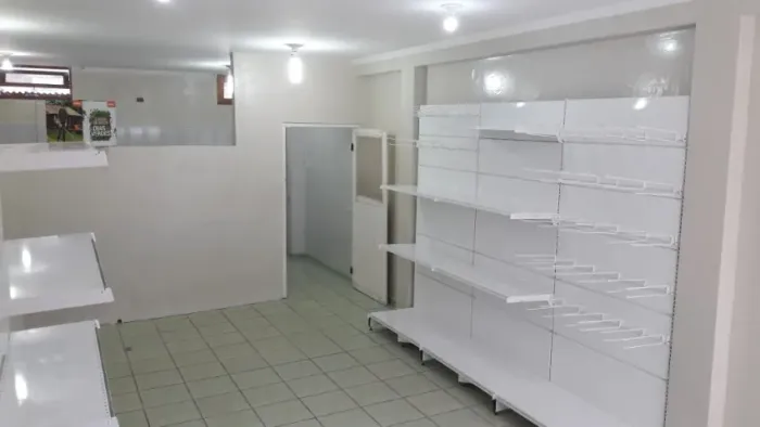 Gôndolas Fast/Ariam Premium para Loja - 10 Metros - Excelente Estado