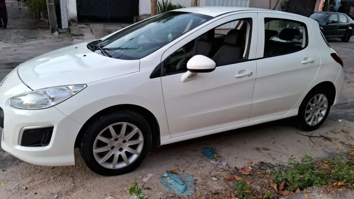 Peugeot 308 Active 1.6 Flex 16V 5P Mec. 2013