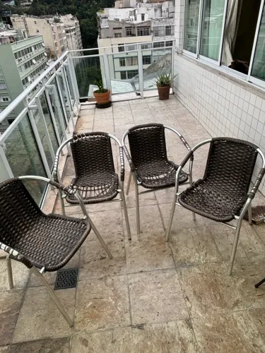 4 CADEIRAS ÁREA EXTERNA