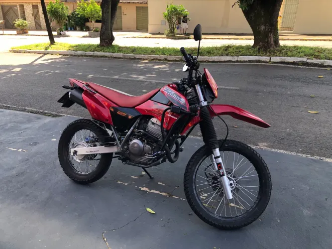 Tornado XR 250 02/02. muito nova !!! 