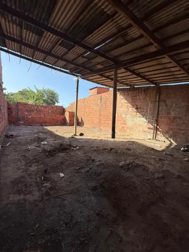 Vendo terreno murado em itaitinga carapior medindo 8x20m valor 40 mil 