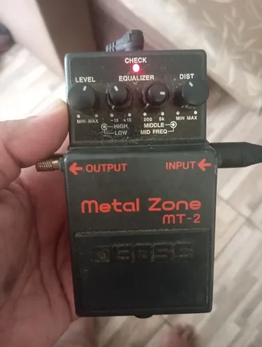 Pedal BOSS MT-2 Metal Zone