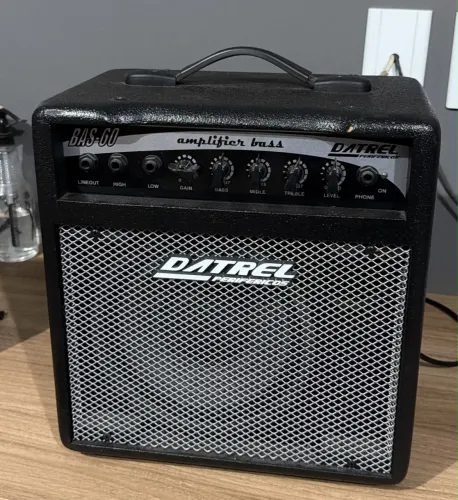 Amplificador de som