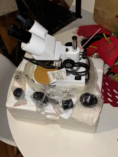 Vendo microscópio 