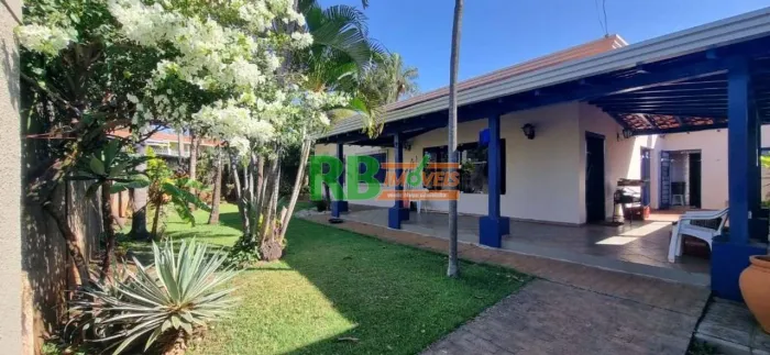 Casa com 3 dormitórios para alugar, 280 m² por R$ 12.000,01/mês - Jardim de Itapoan - Paul