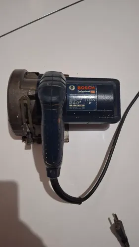 Serra Mármore Bosch Titan 300 reais