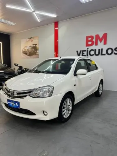 Toyota Etios 1.3 Flex 16V 5P Mec. 2013