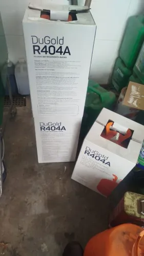 Vendo botijas de fluido refrigerante R404 marca Dugold