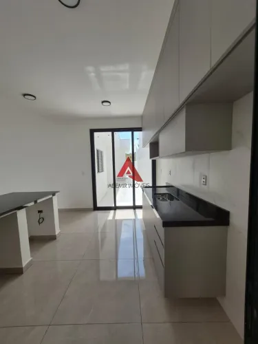 CASA À VENDA NA VILA BRANCA EM JACAREÍ-SP - ACABAMENTO MODERNO E EXCELENTE PADRÃO