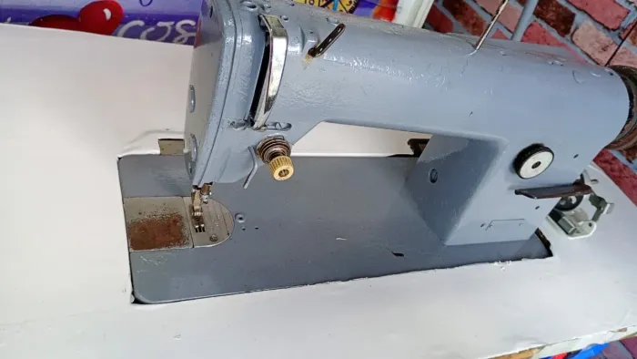 Maquina de costura industrial