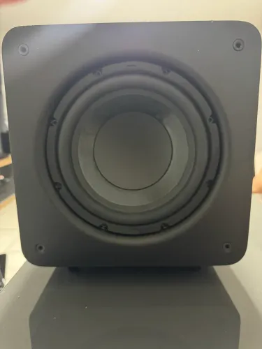Subwoofer Ativo Polk Audio PSW111 Black - Graves Potentes para Home Theater e Música