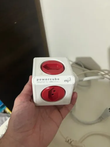 Filtro de linha PowerCube + Filtro de linha Intelbras