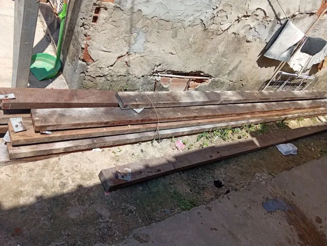 Oito peças de Massaranduba de 5 m  5/12
