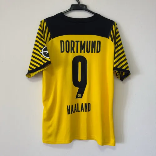 Na etiqueta- Camisa do Borússia dortmund 
