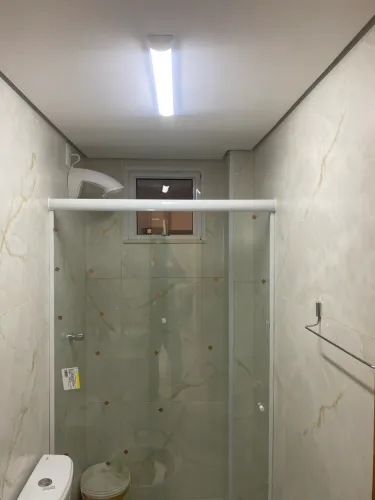 Vende se e instala box