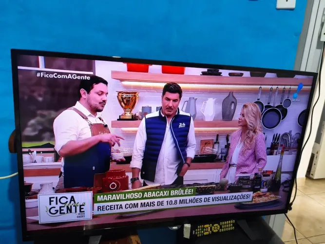 Tv AOC 43 polegadas 700 reais