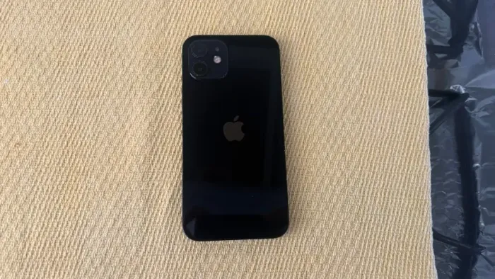 Iphone 12 USADO 64gb