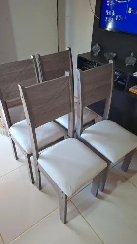 Kit 4 cadeiras MDF acolchoadas