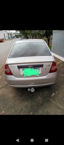 Ford Fiesta Sed. 1.6 8V Flex 4P 2006