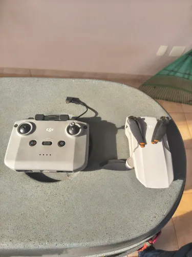 Drone DJI Mini 2 SE - Estado de Novo - Completo na Caixa