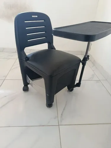 Cadeira manicure ciranda Dompel