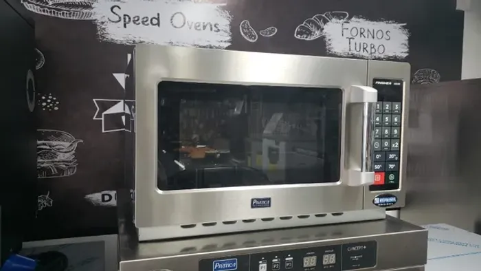 Microondas comercial Pratica 1000w de potencia - Alecs
