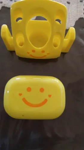 Saboneteira e Porta Escova de Dente, o Kit - NOVO