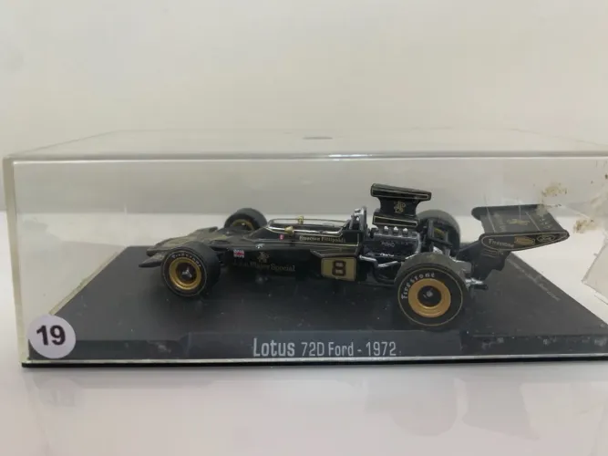 Miniatura Formula 1 Lotus 72-D/Emerson Fittipaldi 1972 RBA