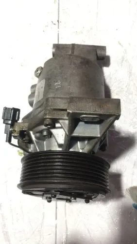 Compressor de Ar Nissan Versa March 1.6