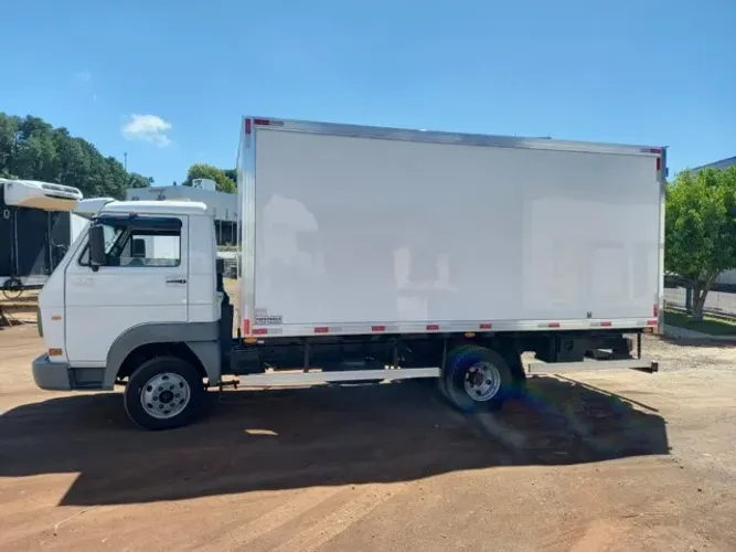 bau termico para 08 paletes 