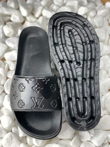 Chinelo Slide Louis Vuitton Masculino linha Premium Preto