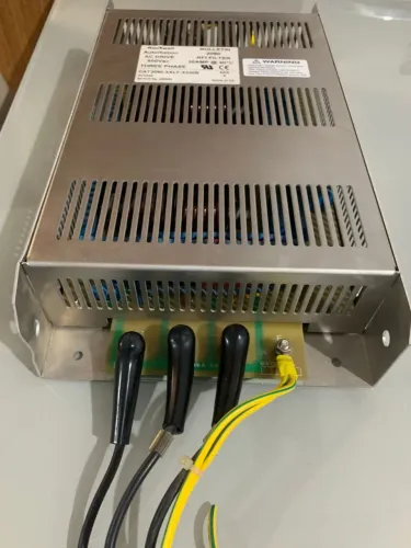 Filtro de linha allen bradley CAT2090- XXLF-X330B.