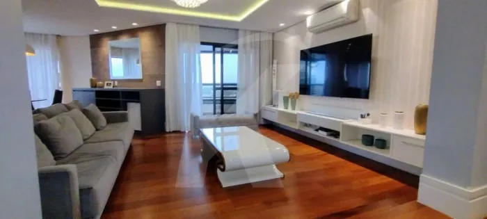 Apartamento 1 unidade por andar, 4 dormitórios sendo 3 suítes e 4 vagas na Água Fria!