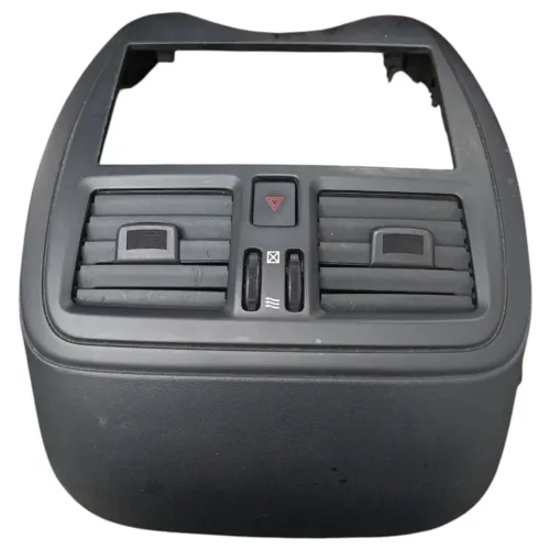 Moldura Central Com Difusor De Ar E Pisca Nissan Versa 2018